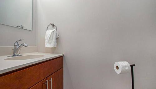 Smitten in da Mitten - 18 acres, Arcades, High Spd Web, Hot Tub, Pond! - Foto 2