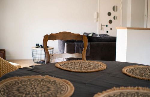 Appartement calme et spacieux avec terrasse à Issoire - Foto 1