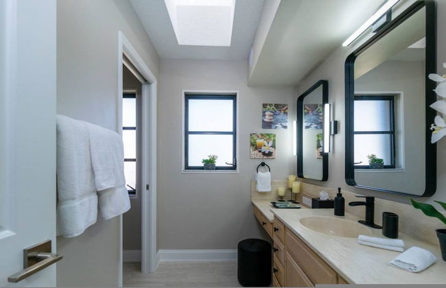 Waterfront Villa With Heated Pool Spa - Foto 35