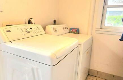 A Rare find - Bright, Warm, Charming Central Austin Home - Photo 14