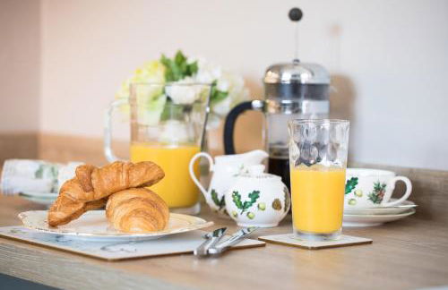 Corner Cottage - character, charm, great location. - Foto 36