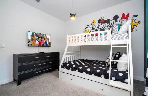 Gorgeous 4 Bd w Pool at Storey Lake Resort 4277 - Photo 22