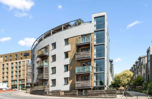 Luxury Apartment - Balcony - Prime Location - Sleeps 5 - Foto 6