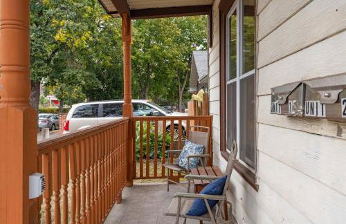 4BR Home Near Downtown Sleeps 10 - Tulip - Foto 21