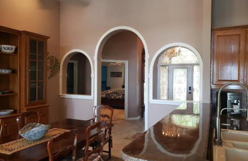 Fully furnished lakefront Retreat - Foto 20