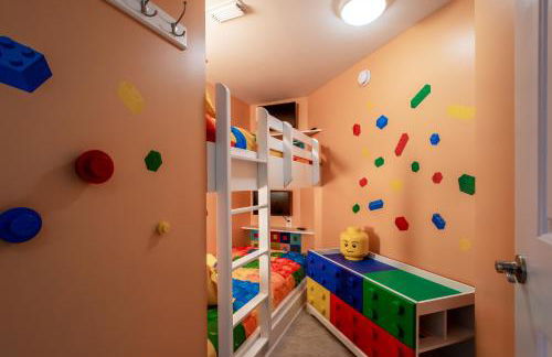 Fantastic 2 BR Waterscape A431 With LEGO Bunkroom All We Need is YOU - Foto 2