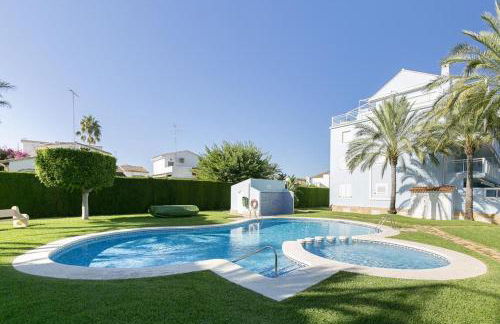 Nice apartment with terrace, 250m from the beach - Foto 1