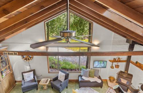 Cozy Creek Cabin - On Austin Creek Hot Tub - Dog Friendly - BBQ Grill - Fast WiFi - Foto 34