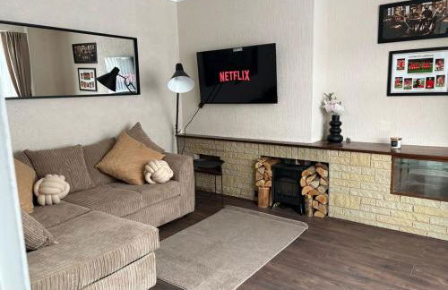 Anfield Home - Sleeps 7 - 1 min walk to Stadium! - Foto 5