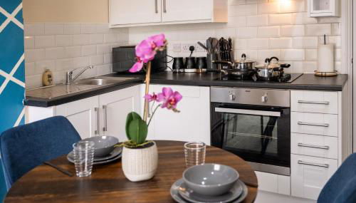 Rugby 1-BR Apt, Parking, City Centre, Sleeps 3 - Foto 4, stove, toaster