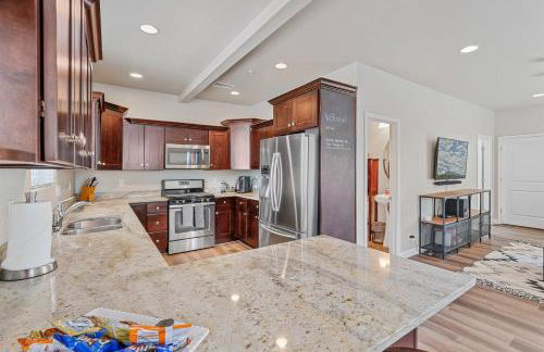 Moonlight Ridge Spacious Townhome 3 miles from Downtown AC Garage Near Snowbowl - Foto 7