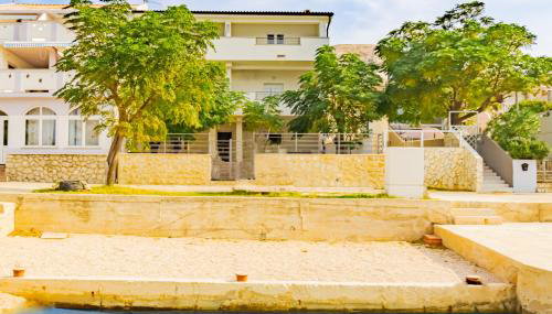 Babara beautiful setting right on beach with modern facilities - Foto 2