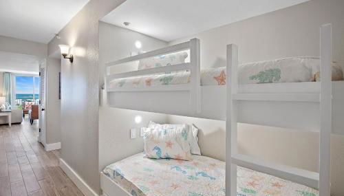 Pelican Beach Resort Destin - Photo 5