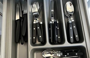 Quiet 2-Bed with Private Garden and Drive - Foto 2