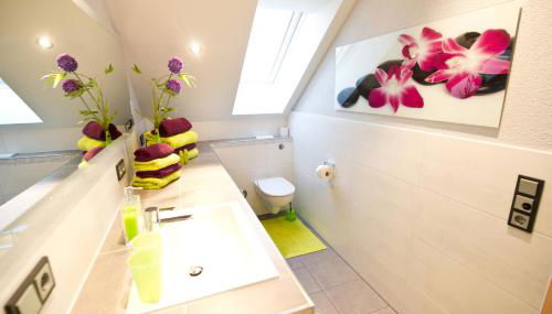 Design-Wohnungen by Ulrike Horster - Foto 4, towels, Shower