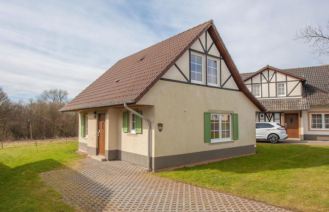 Restyled Villa with Washing Machine near River Moselle - Foto 1