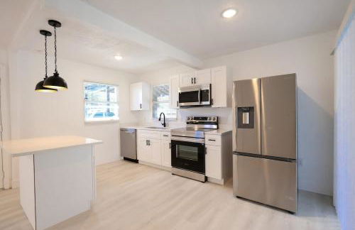 Cozy Little Villa in the Heart of Cocoa POOL HOUSE - Foto 35