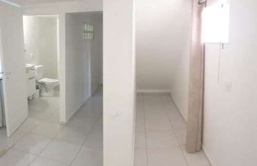 Ravissant studio sous maison, avec parking gratuit - Foto 5