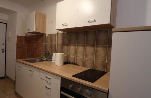 Cozy Apartment at Central Keglić - Foto 8