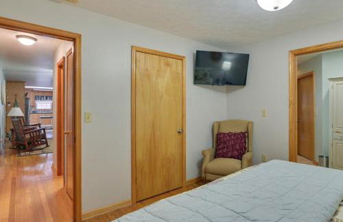 Large Home with Deck and Grill about 9 Mi to Virginia Tech - Foto 25