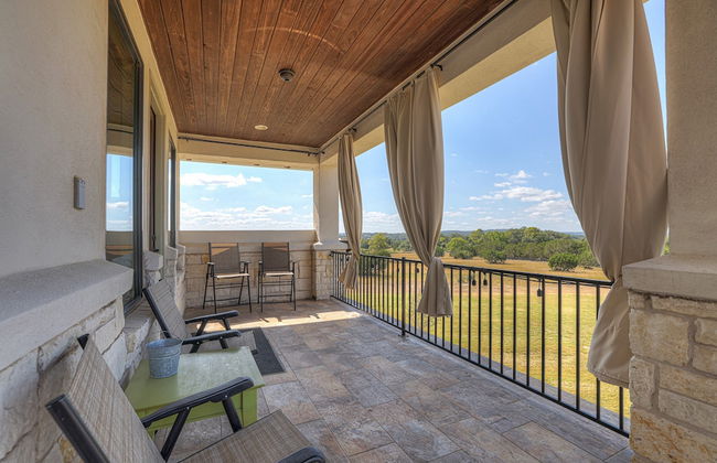 Luxurious Hill Country Retreat With Pool and Firepit! - Photo 49