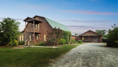 5-Acre Retreat Private Pool Outdoor Bar Fishing Pond & Game Room - Foto 3