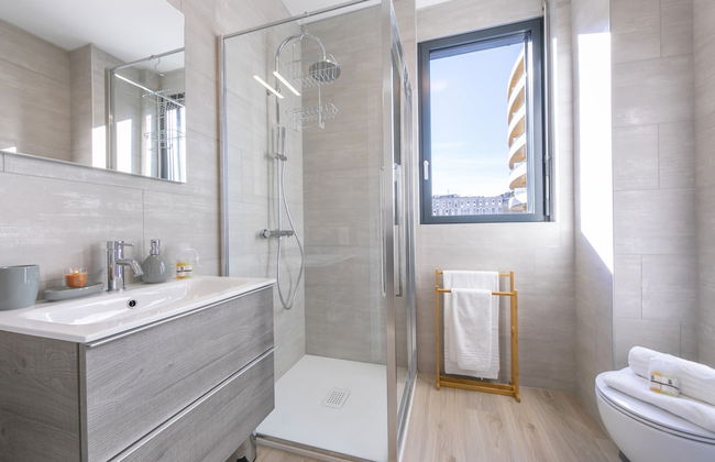 Charming Home - Photo 7