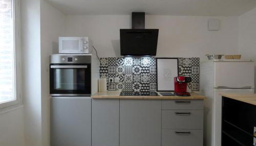 Élégante maison de ville avec cour intérieure, centre de Châteaudun, proche sites touristiques - FR-1-581-115 - Foto 2