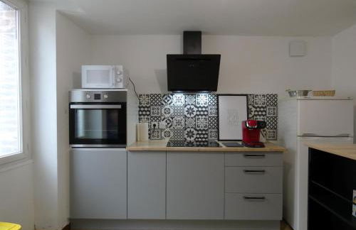 Élégante maison de ville avec cour intérieure, centre de Châteaudun, proche sites touristiques - FR-1-581-115 - Foto 2