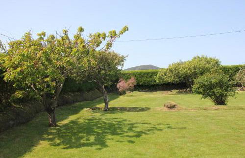Spacious seaside family house in Aberdaron with large garden and stunning sea views - Photo 28