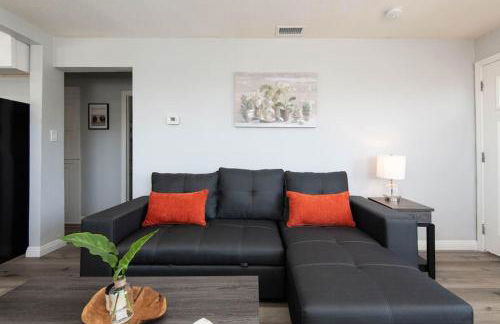 Lovely 2bedroom condo with free parking on premise - Foto 23