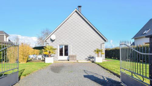 Beautiful Home In Auberville With Wifi - Photo 2