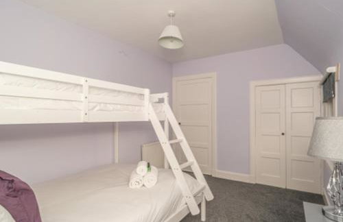 Charming Family House in Rosewell - Pass the Keys - Foto 26