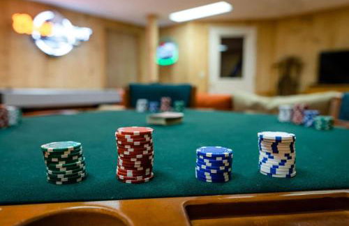 Wine Moose w Hot tub Fireplace Sauna 9min to Mt Snow - Foto 29