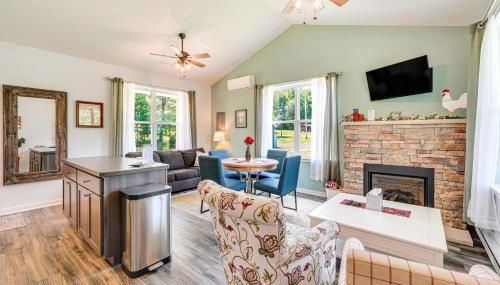 Close to Slopes Lakeside Cottage in Pocono Mtns - Foto 1