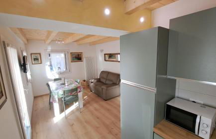 Lucy's apartment - Photo 13