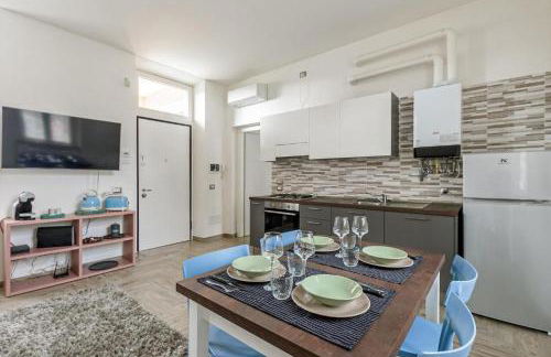 Milano Malpensa 2 min - Suite With Wifi, AC, Free Park - Foto 17