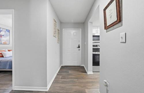 Modern 2BR2BA w King Bed, Pool Gym #10 - Foto 24