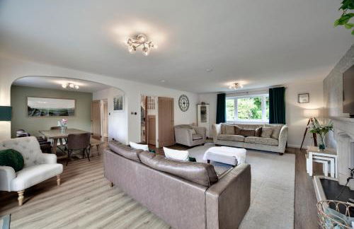 Luxury 5-Bed Country House with Hot Tub, Views & Games Room, Sleeps 12 - Kent Downs - Foto 11