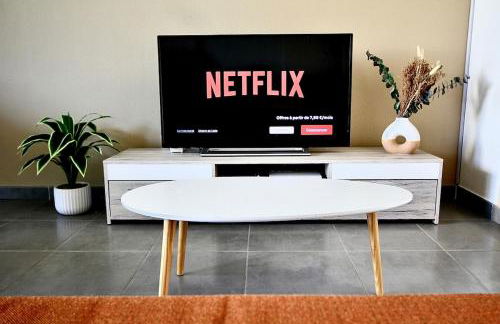 Appartement proche grands axes - parking privé - Foto 2