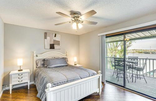 Lakefront Osage Beach Condo with Balcony and Pool - Photo 10