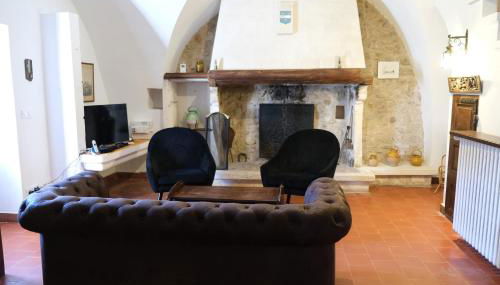 typical mas provençal with swimming pool in a small hamlet near mouriès in the alpilles in provence- 8 persons - Foto 3