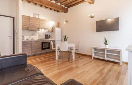 [Piazza Martiri]-In pieno centro sotto al Castello - Photo 5