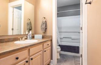 Perfect Downtown Location - 3BR - Private Garage - Family Friendly - Foto 16