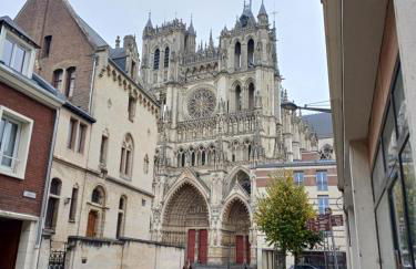 Plein centre- 90m Cathédrale - 2ch - 4 couchages - 6 personnes - Foto 1