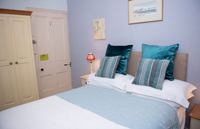 Milton House Studio Apartment Suites - Photo 51