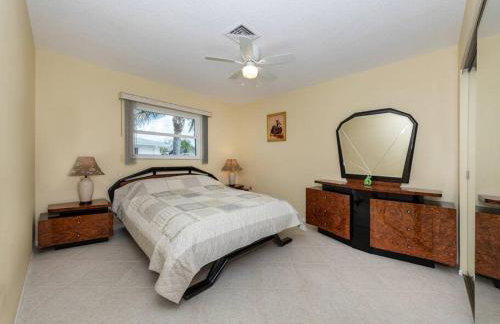 New Gem! Charming vacation home - Casa Y&V - Photo 6