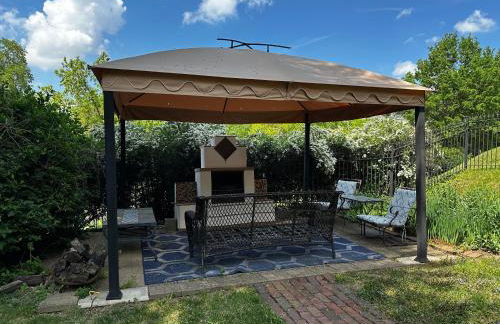 Historic Tudor with River Views & Fun Gaming Room - Foto 54