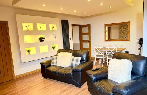 Comfortable 4BR House Ideal for Families & Workers - Foto 50