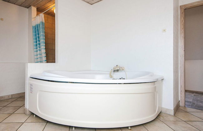 20 Person Holiday Home in Karby - Foto 30